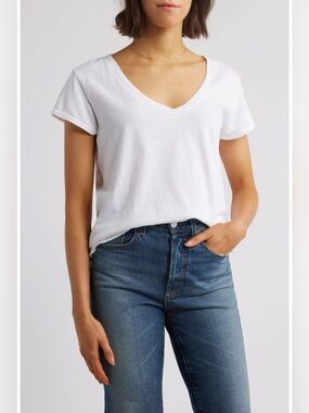 Alex Mill V-Neck Cotton T-Shirt